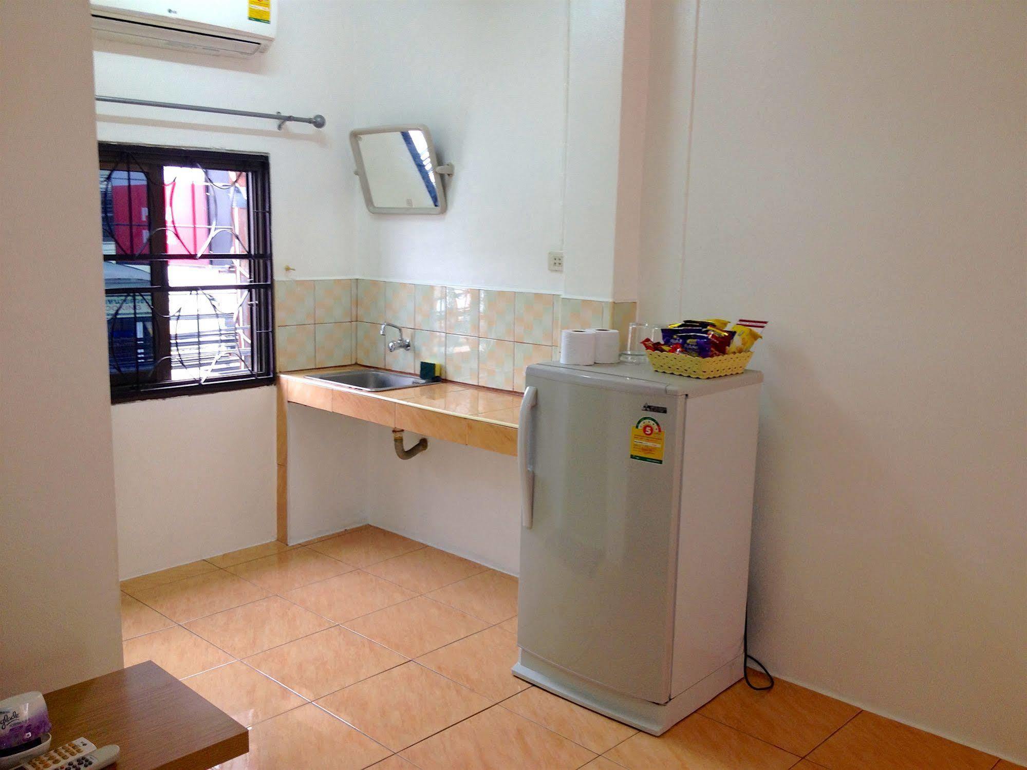 Little Austria Tams Guesthouse Pantai Chaweng Luaran gambar