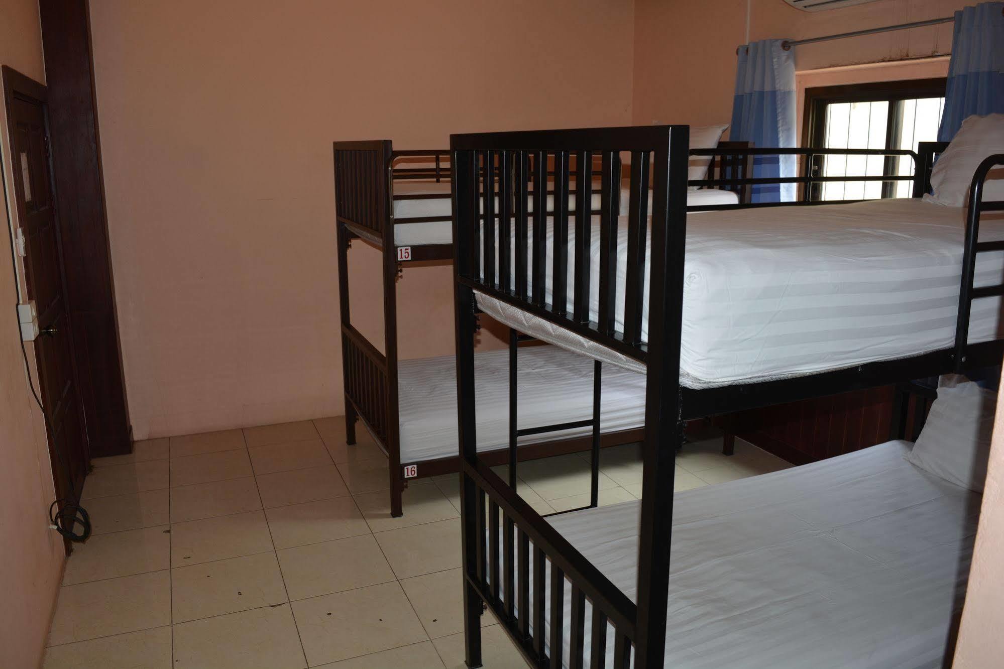 Little Austria Tams Guesthouse Pantai Chaweng Luaran gambar
