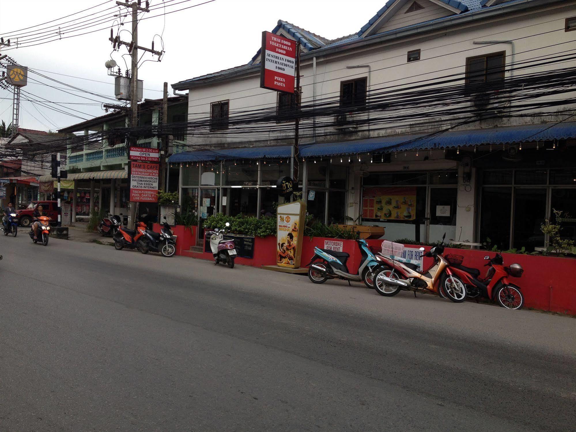 Little Austria Tams Guesthouse Pantai Chaweng Luaran gambar