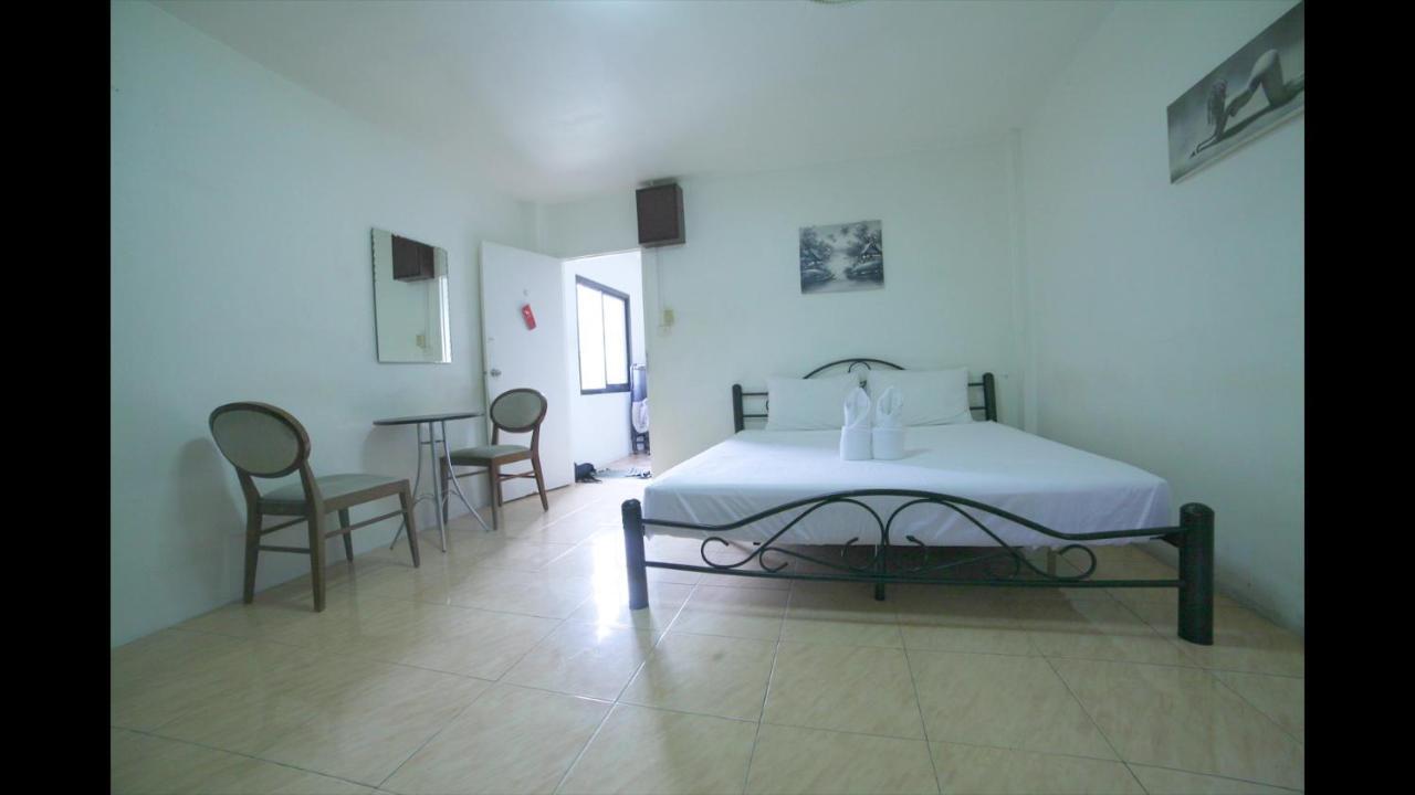 Little Austria Tams Guesthouse Pantai Chaweng Luaran gambar